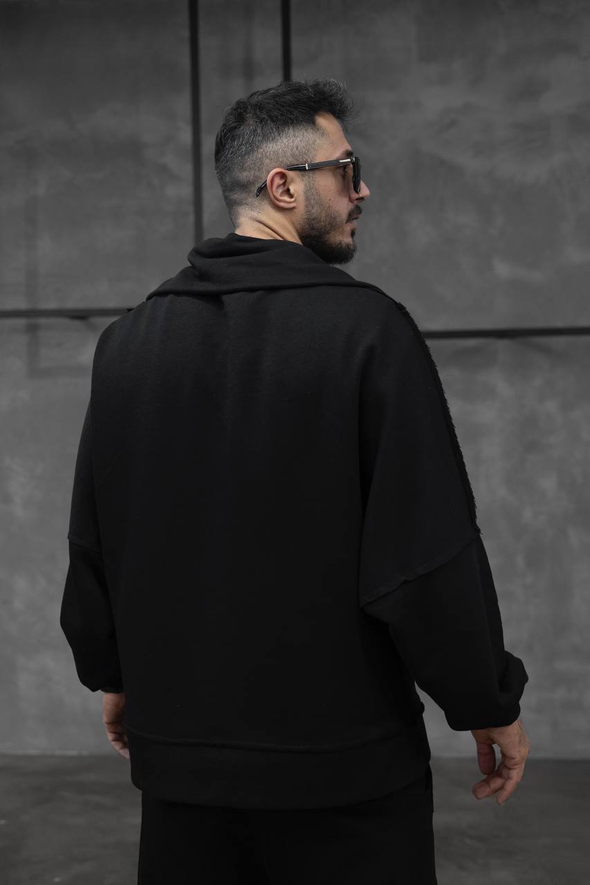 Black Sweatshirt