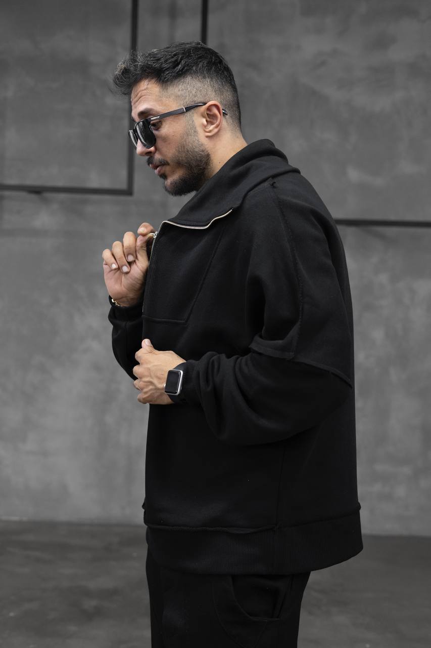 Black Sweatshirt