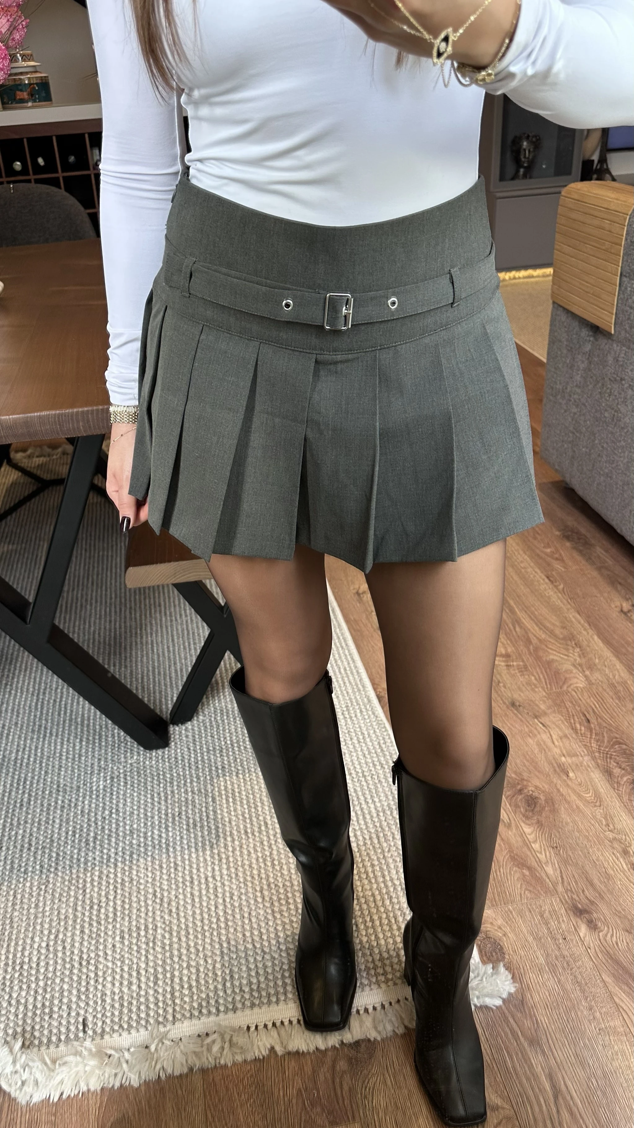 Kalın Pileli Şort Etek 