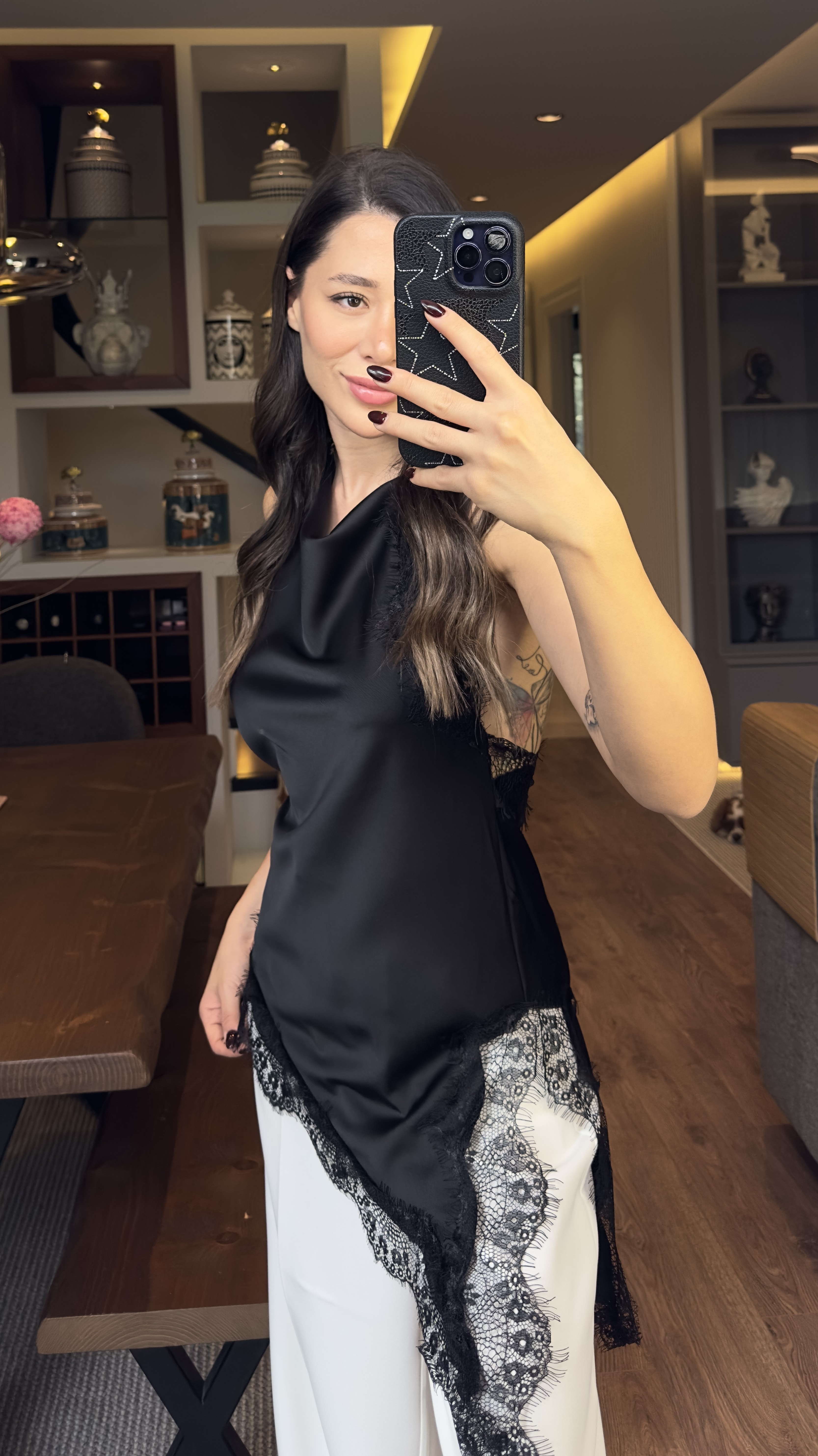 Prity Siyah Dantel Detaylı Saten Bluz