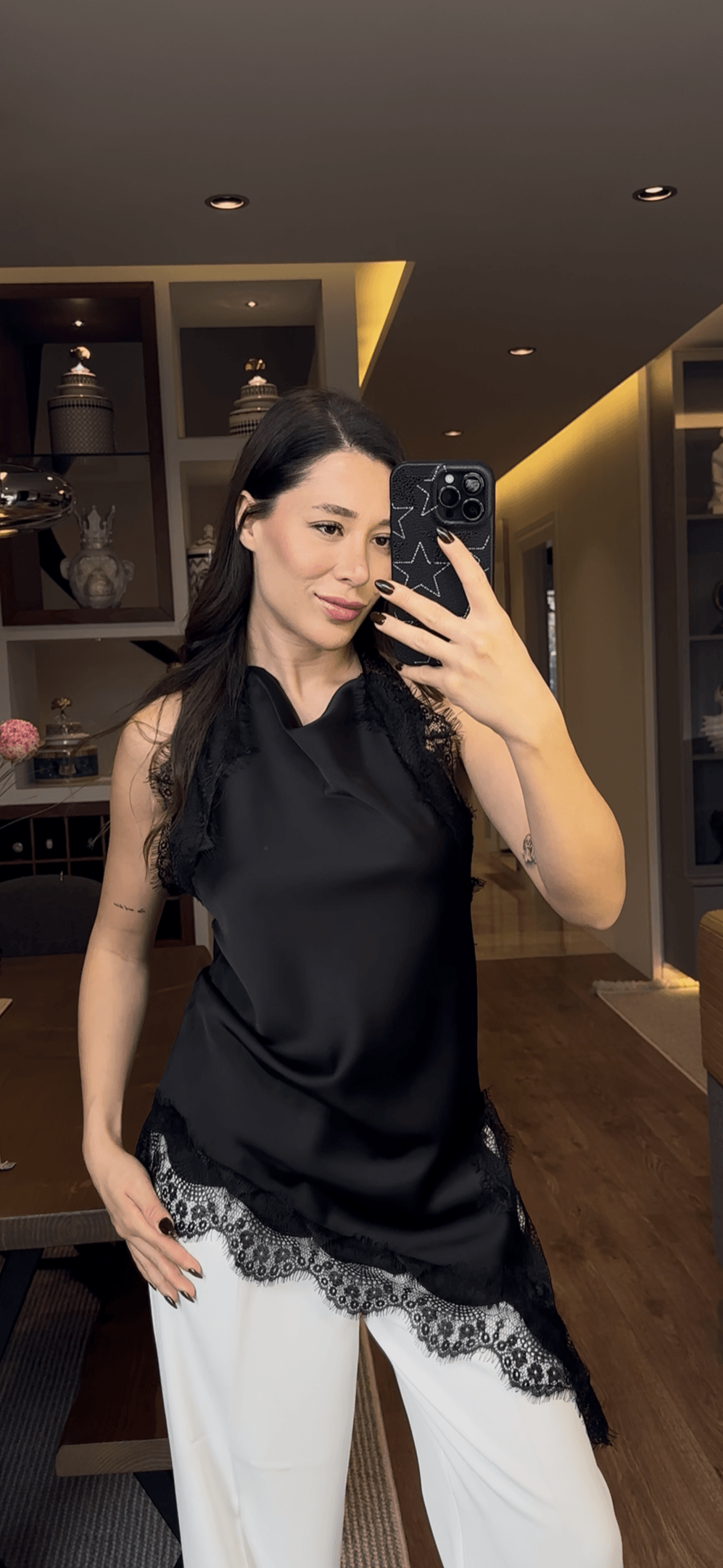 Prity Siyah Dantel Detaylı Saten Bluz