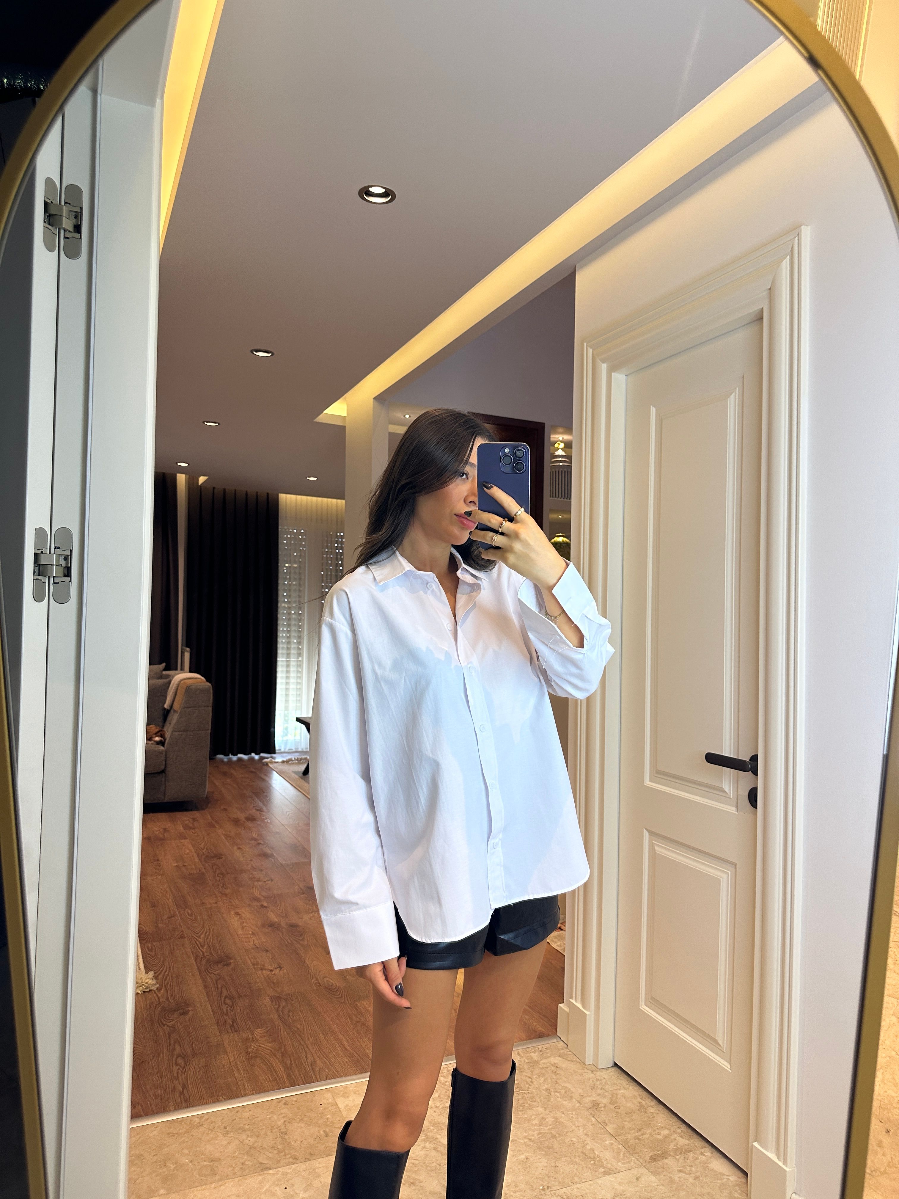Beyaz Oversize Gömlek 