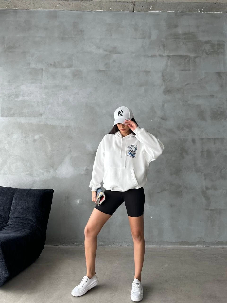 3 iplik şardonlu oversize kafa baskılı sweat beyaz