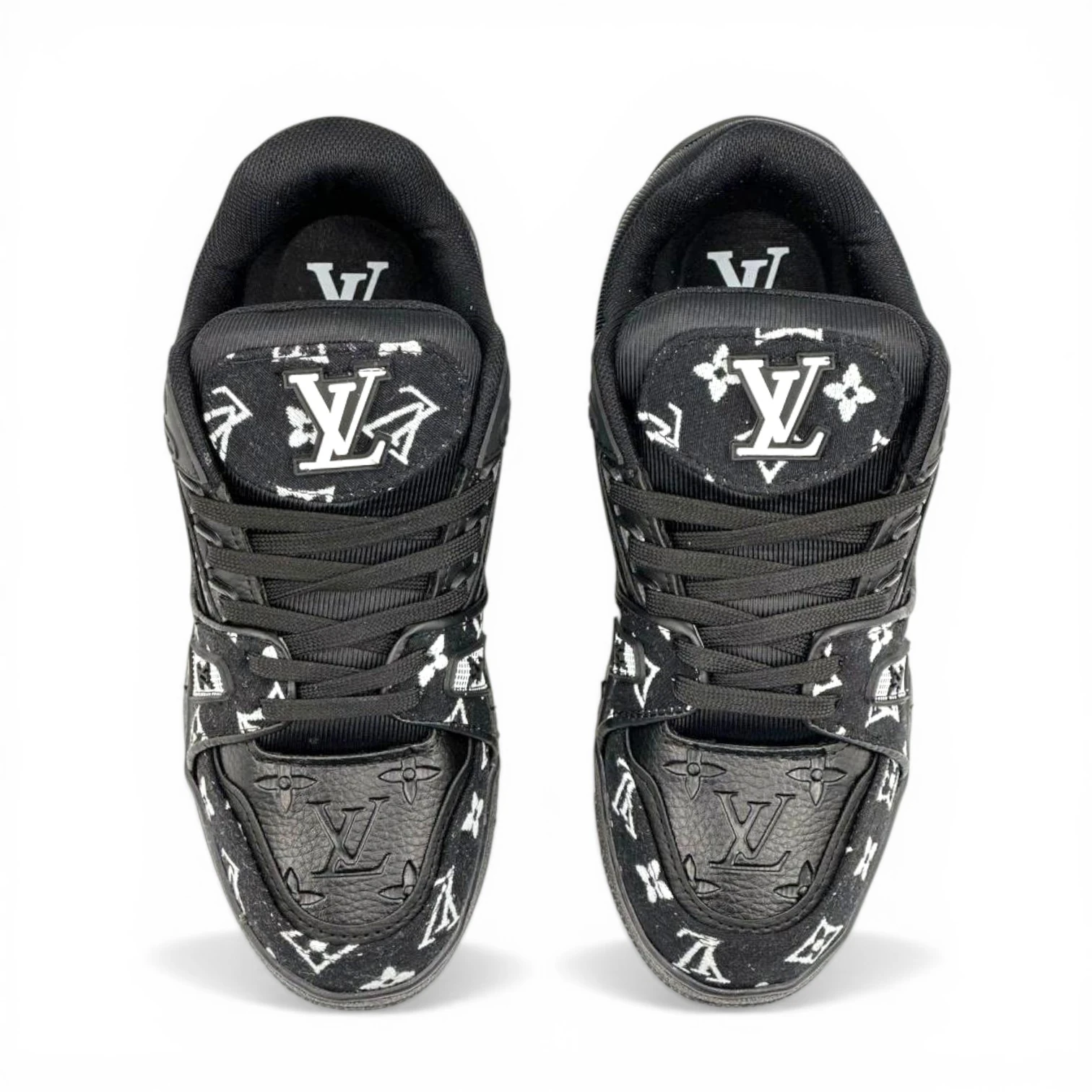 Louis Vuitton Train Black