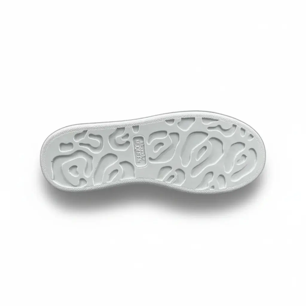 Alexander McQueen Oversized Beyaz Siyah | Lüks Sneaker