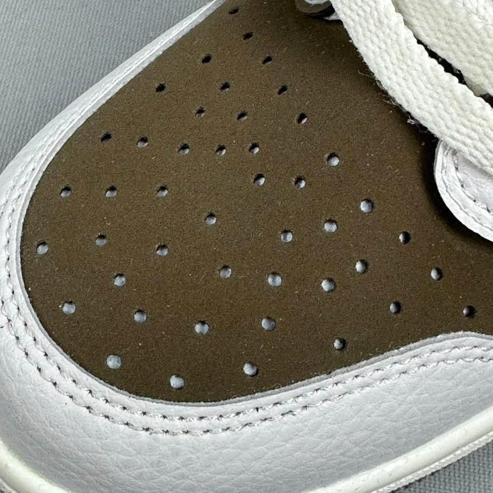 Travis Scoot Reverse Mocha HQ