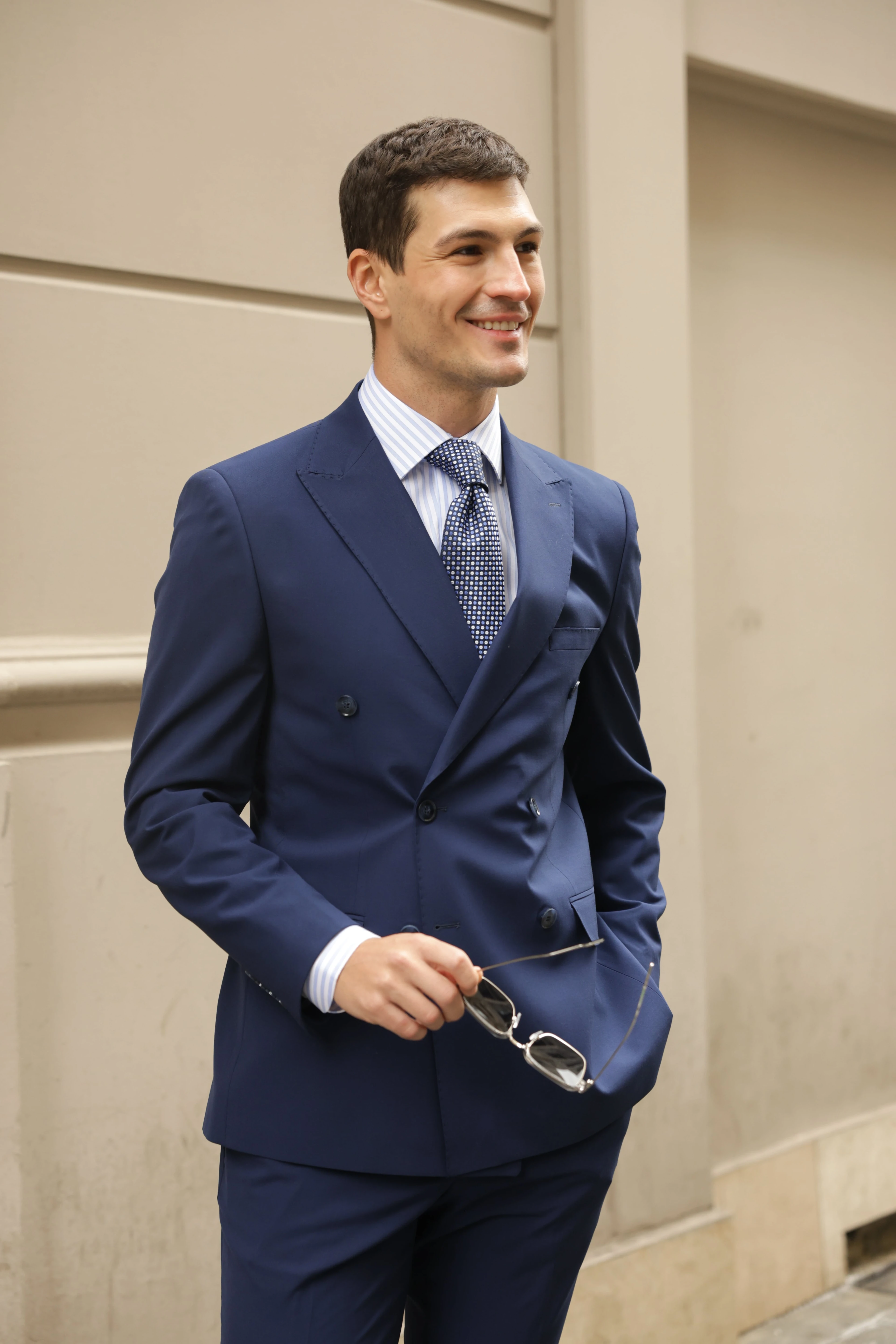 Erkek Lacivert Düz Kruvaze Takım Elbise