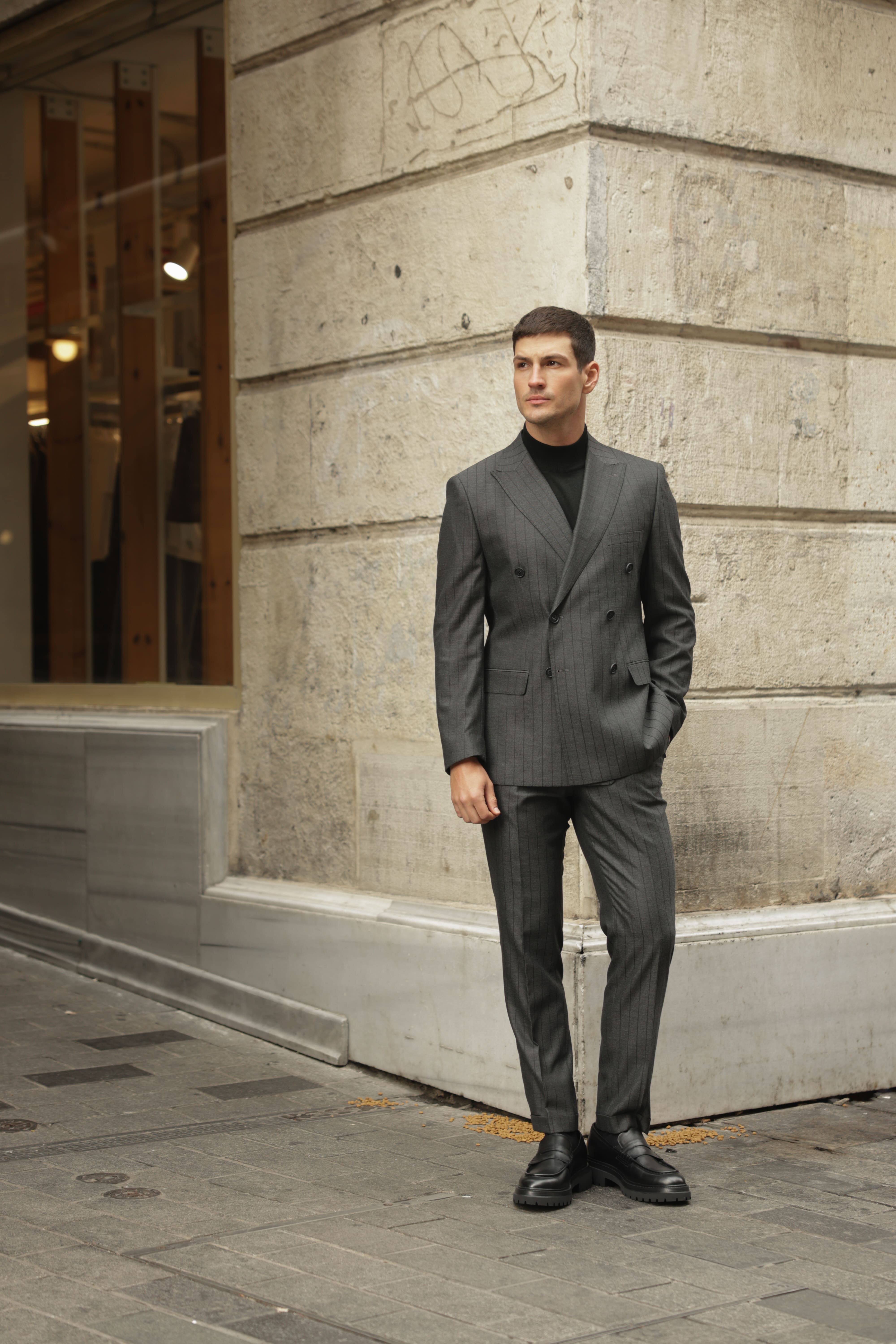Erkek Füme Çizgili Kruvaze Takım Elbise