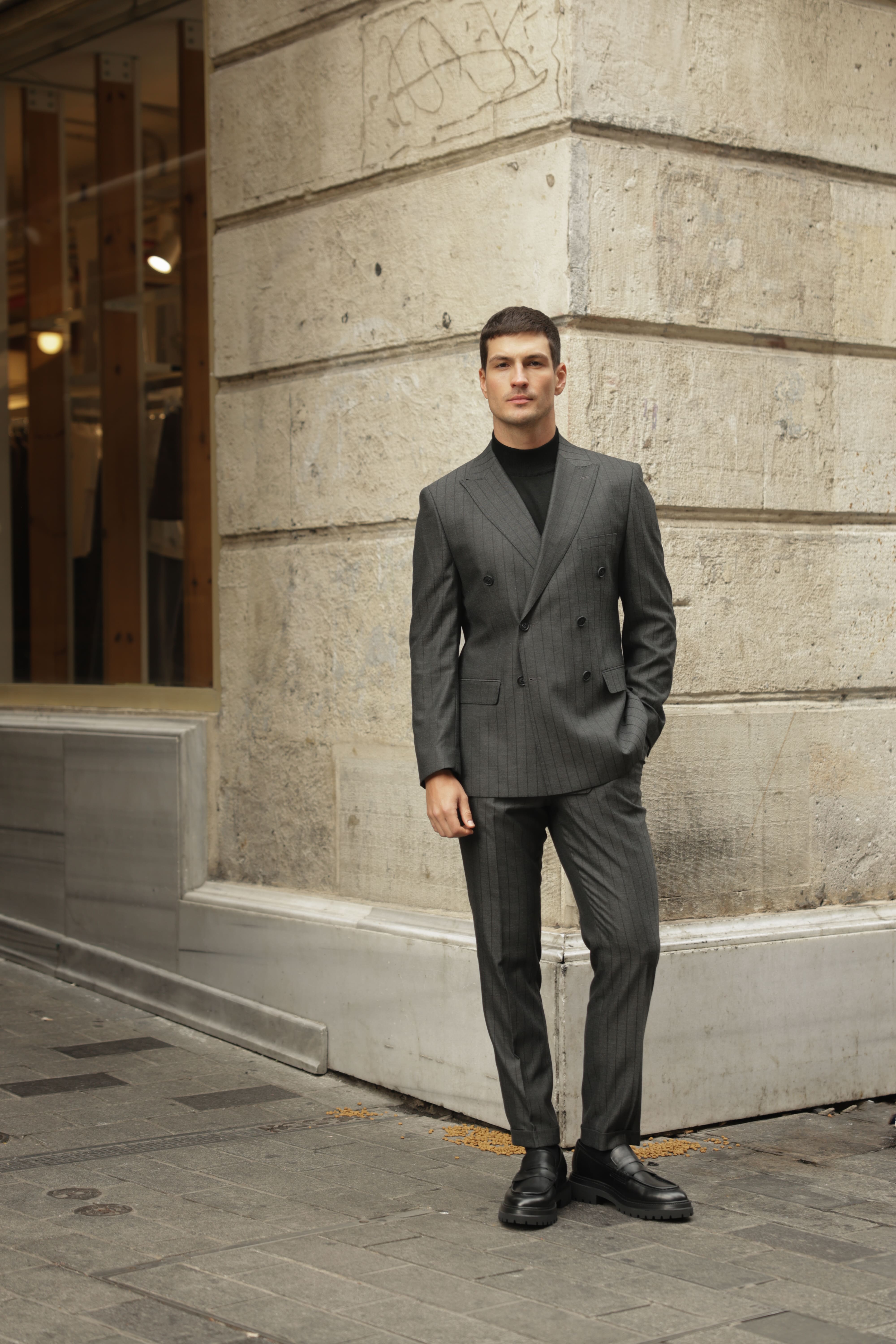 Erkek Füme Çizgili Kruvaze Takım Elbise