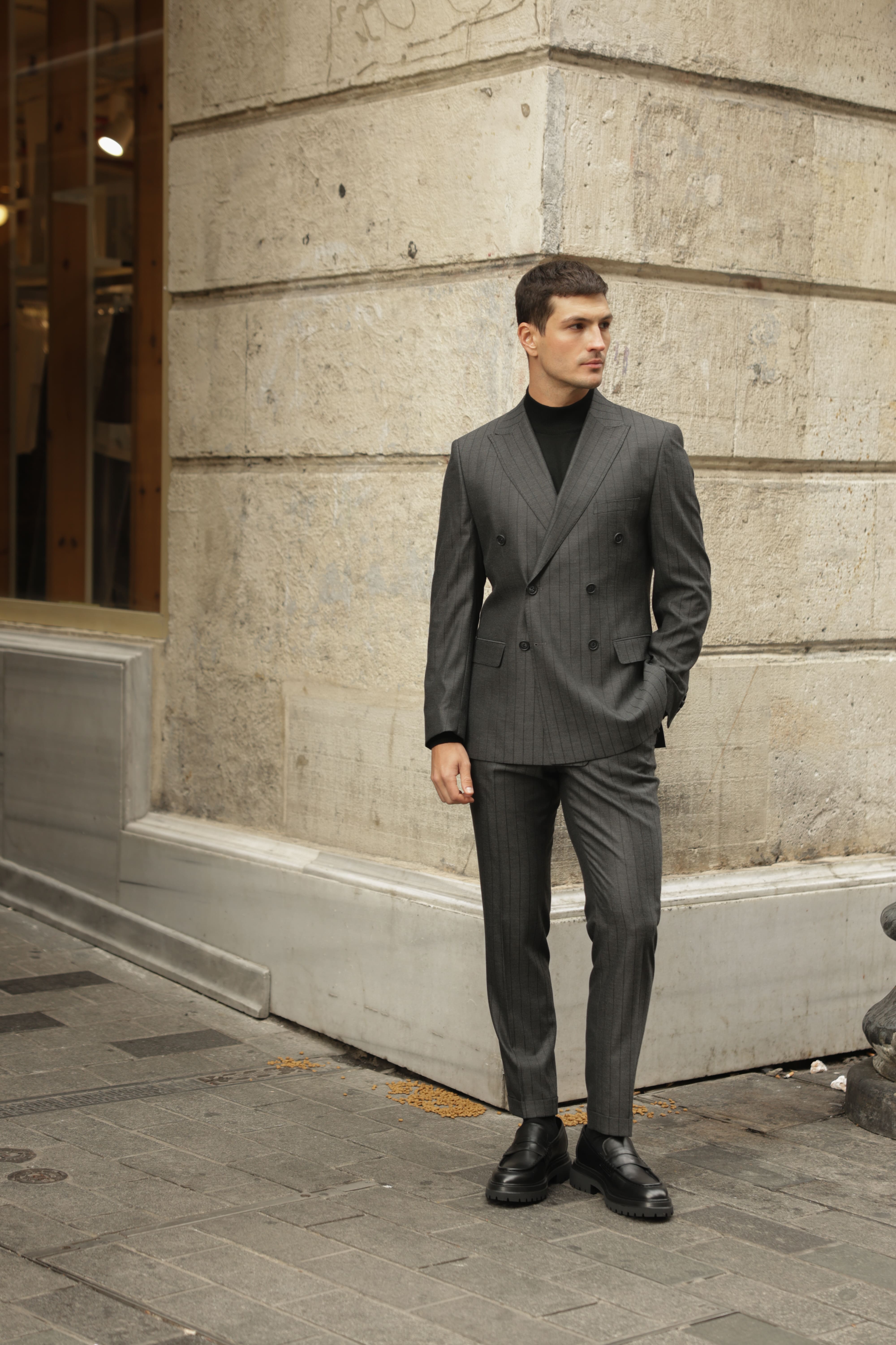 Erkek Füme Çizgili Kruvaze Takım Elbise