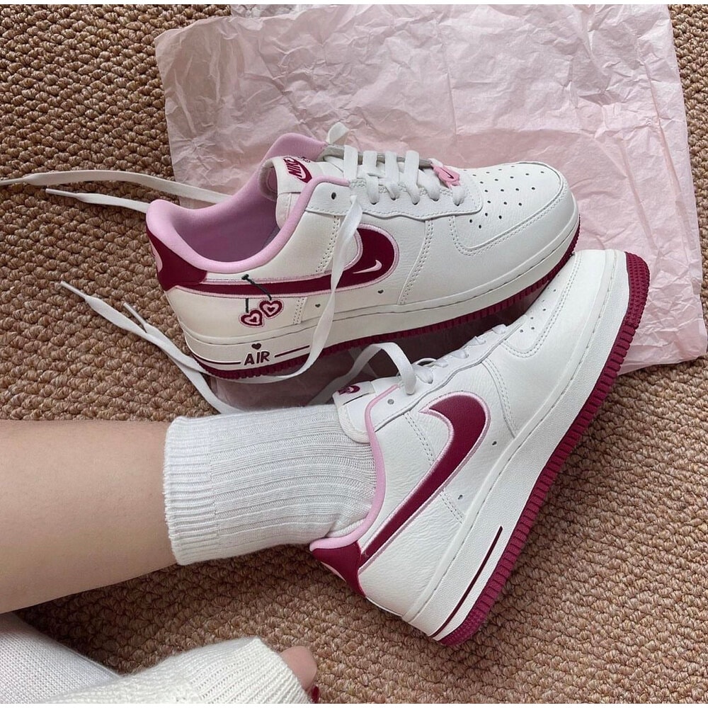 NİKE AİR FORCE 1 LOW VALENTİNE'S DAY