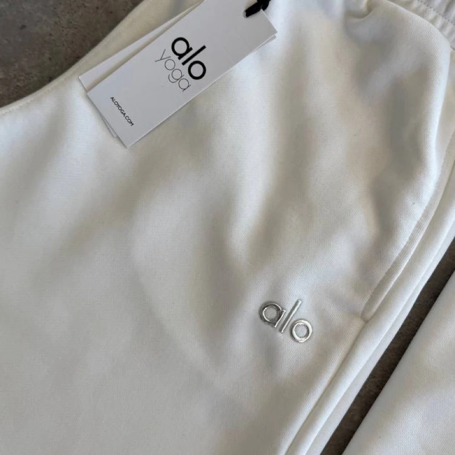 Alo Yoga Eşofman Takımı