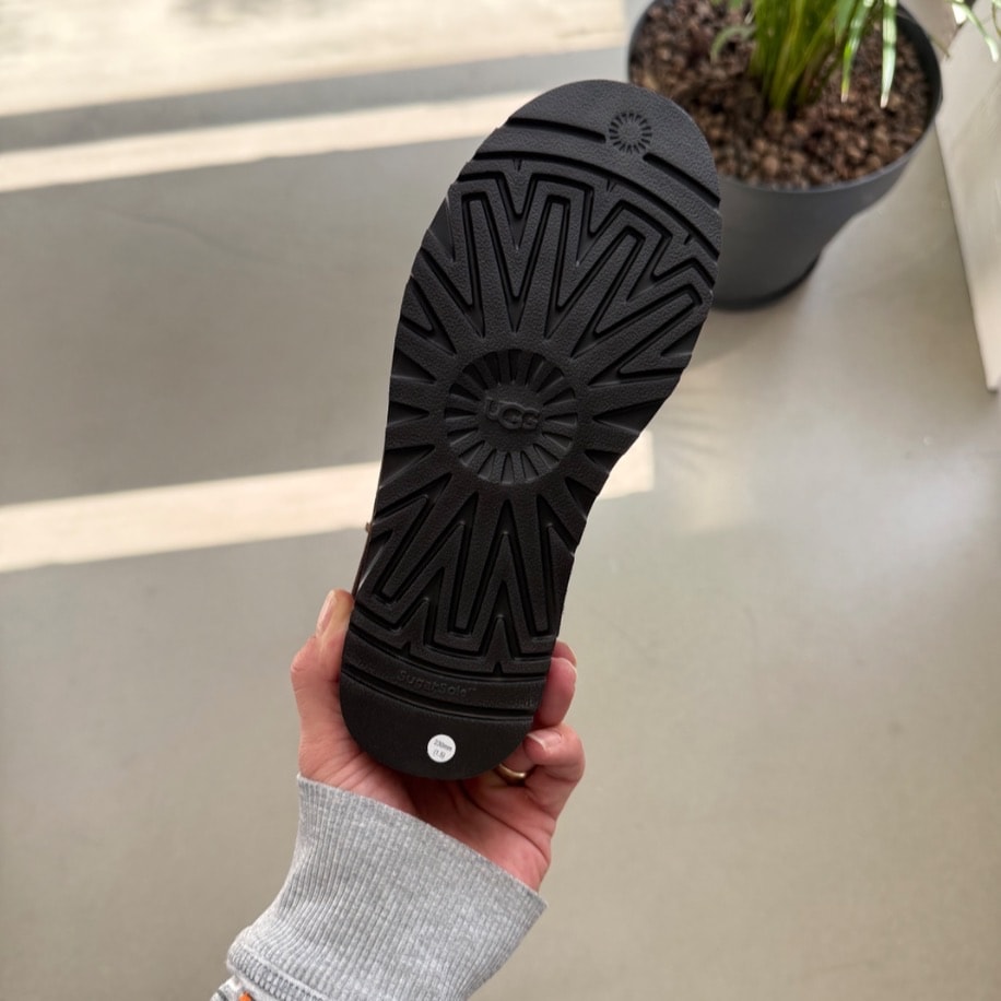 UGG W Platform Mini Cheddar 