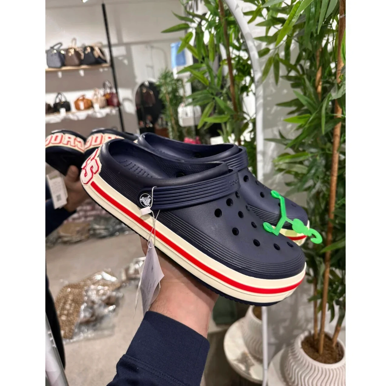 Crocs Terlik Laci Beyaz of cours yeni sezon