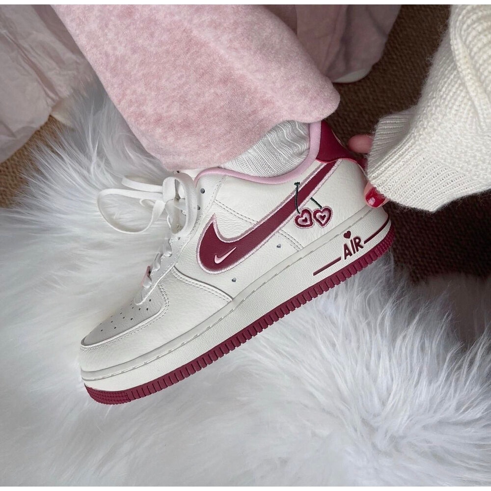 NİKE AİR FORCE 1 LOW VALENTİNE'S DAY