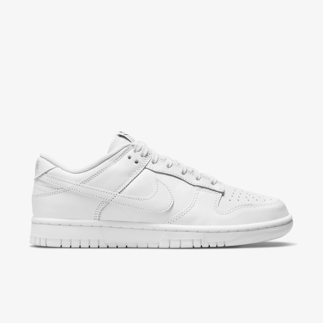 Nike Dunk Low Triple White