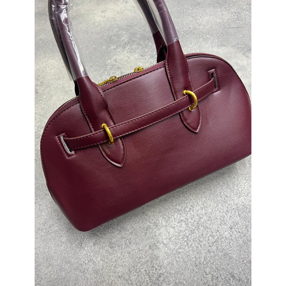 Miu Miu Aventure Deri Bordo
