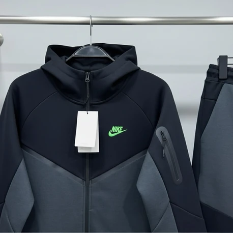 Nike Tech Fleece Fermuarlı Siyah/Füme