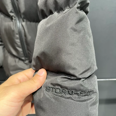  Nike Storm-Fit Windrunner Primaloft Şişme Mont Siyah