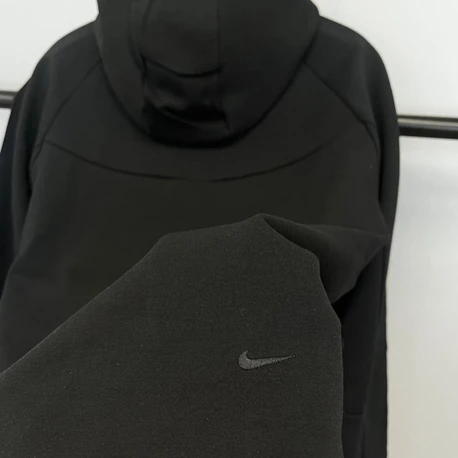 Nike Tech Fleece Fermuarlı Takım Siyah
