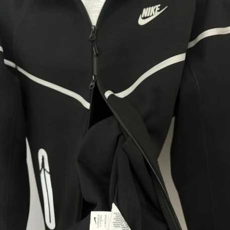 Nike Tech Fleece Reflective