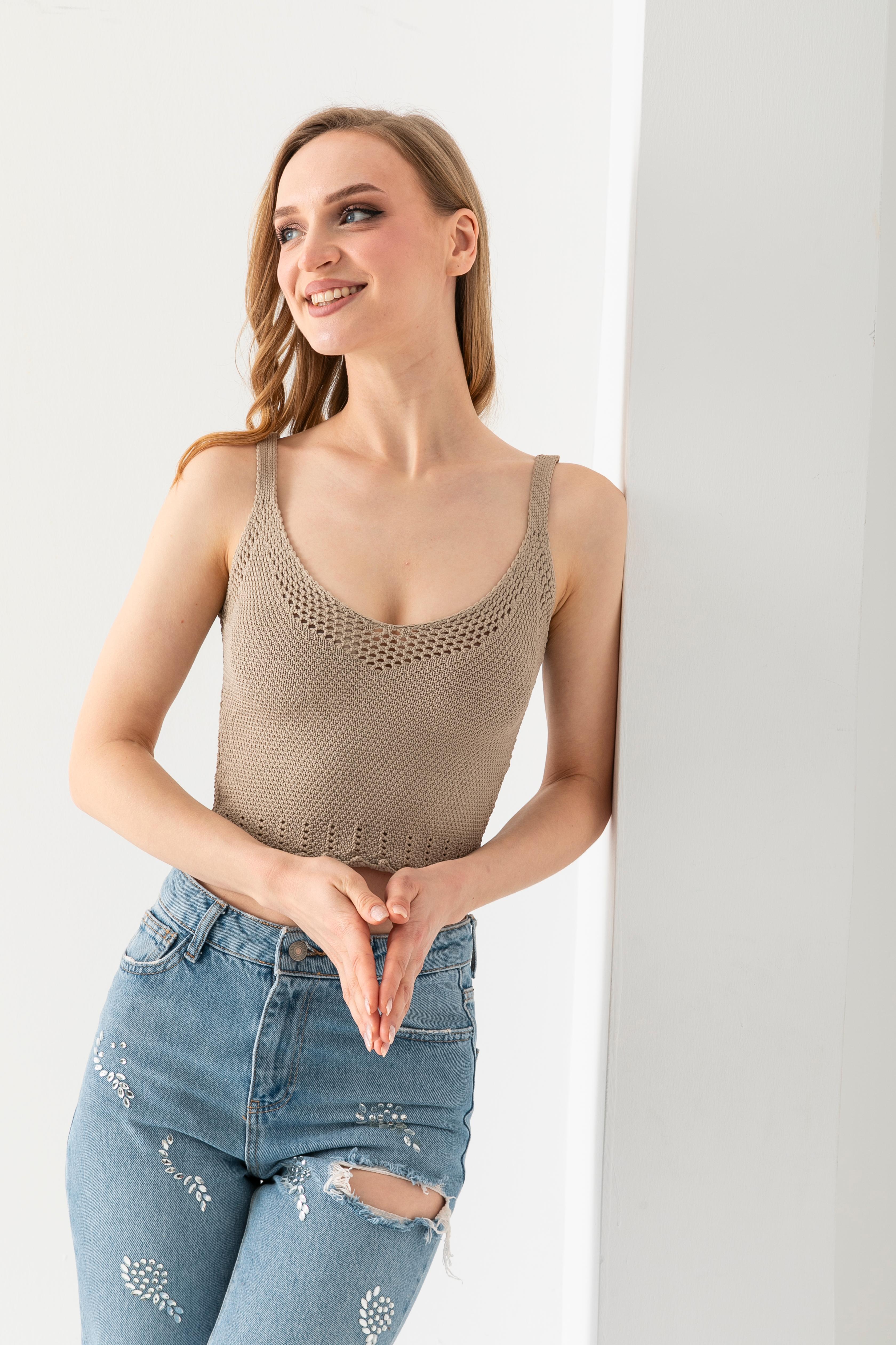 T-Crazy Düz Renk Askılı Şık Crop, Nefes Alabilir Dokuma Crop, Kısa Dokuma Bluz, Triko Crop Top.