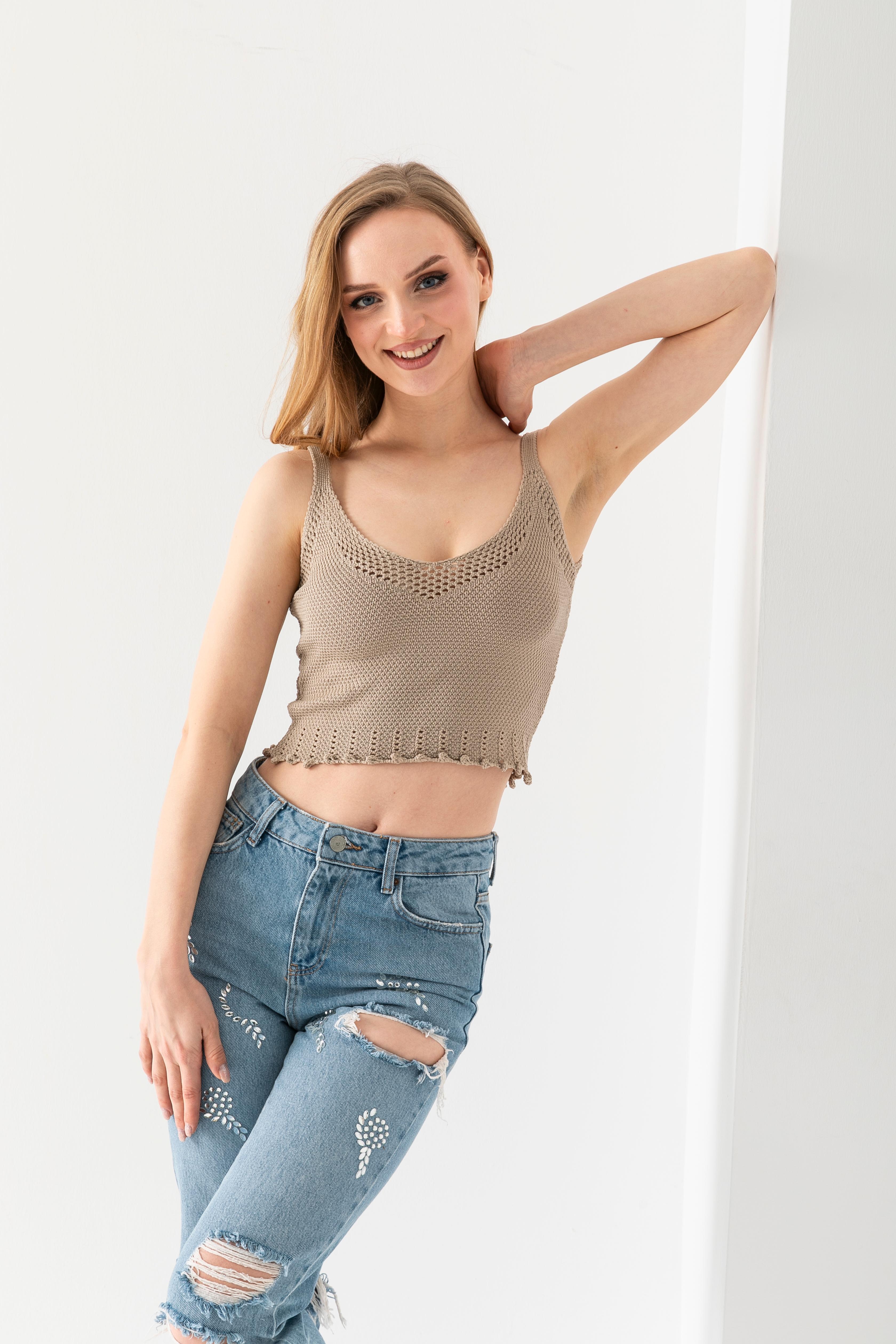 T-Crazy Düz Renk Askılı Şık Crop, Nefes Alabilir Dokuma Crop, Kısa Dokuma Bluz, Triko Crop Top.