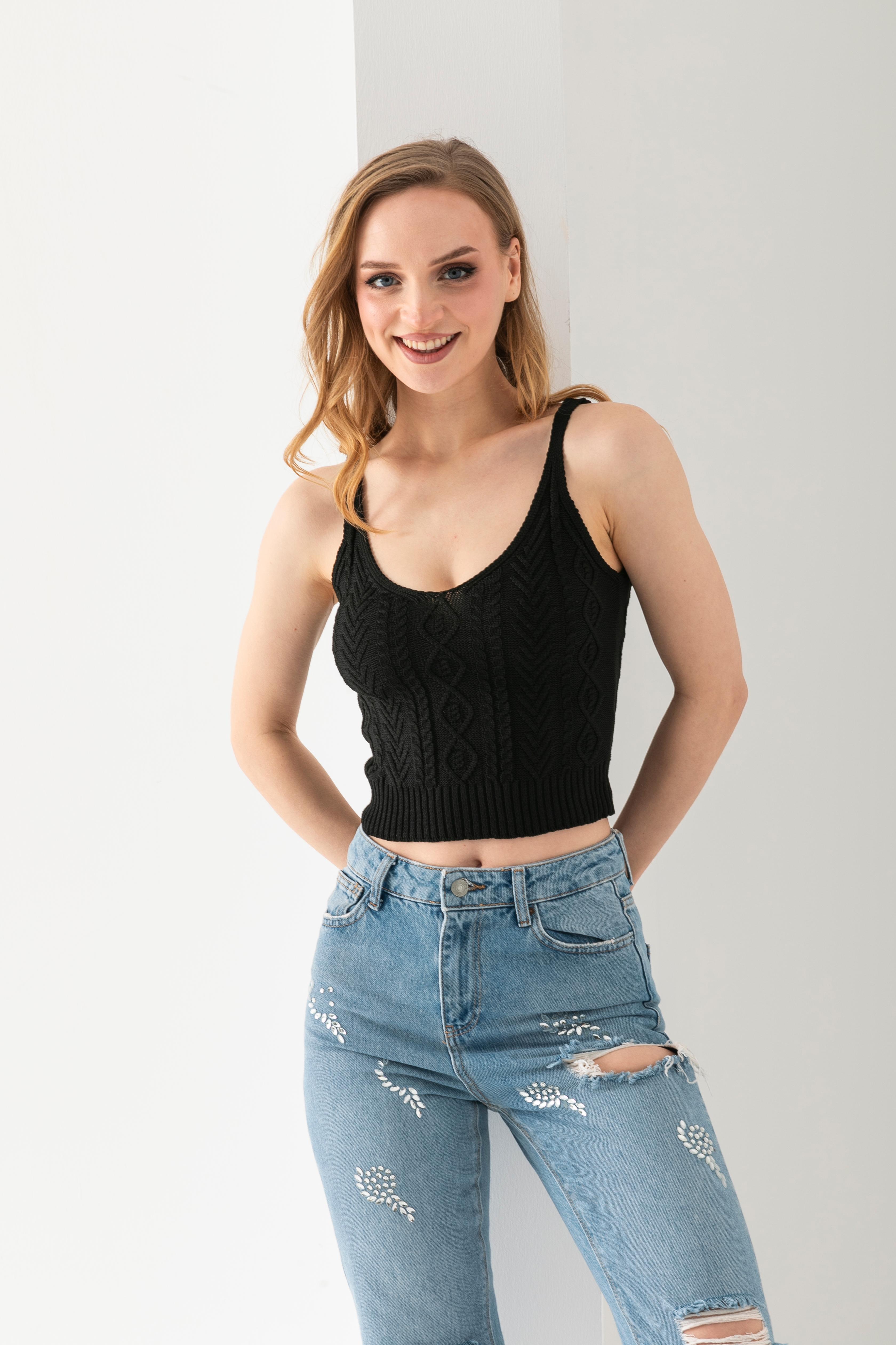 T-Crazy Örgü Desen Askılı Şık Crop, Nefes Alabilir Dokuma Crop, Kısa Dokuma Bluz, Triko Crop Top.