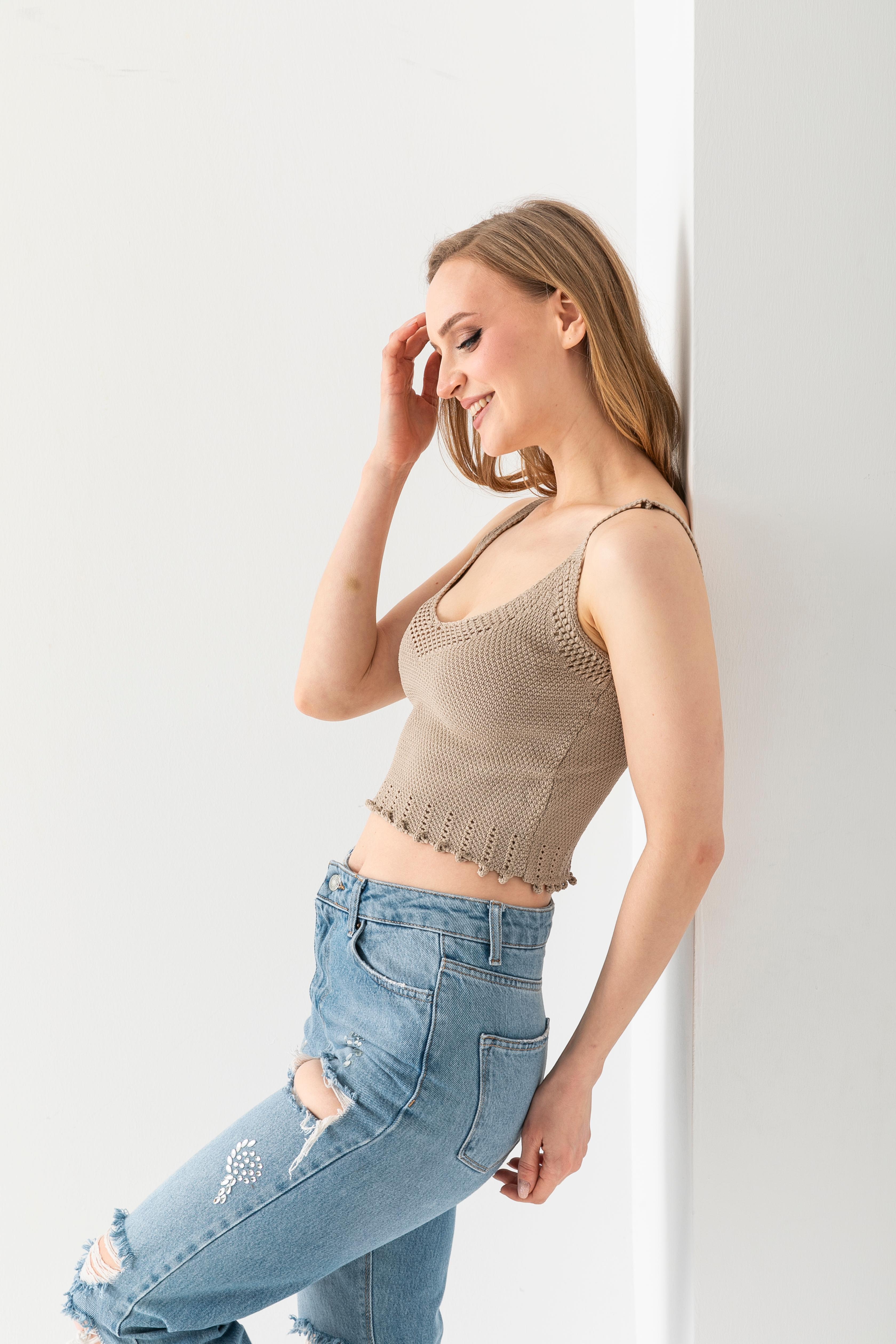 T-Crazy Düz Renk Askılı Şık Crop, Nefes Alabilir Dokuma Crop, Kısa Dokuma Bluz, Triko Crop Top.