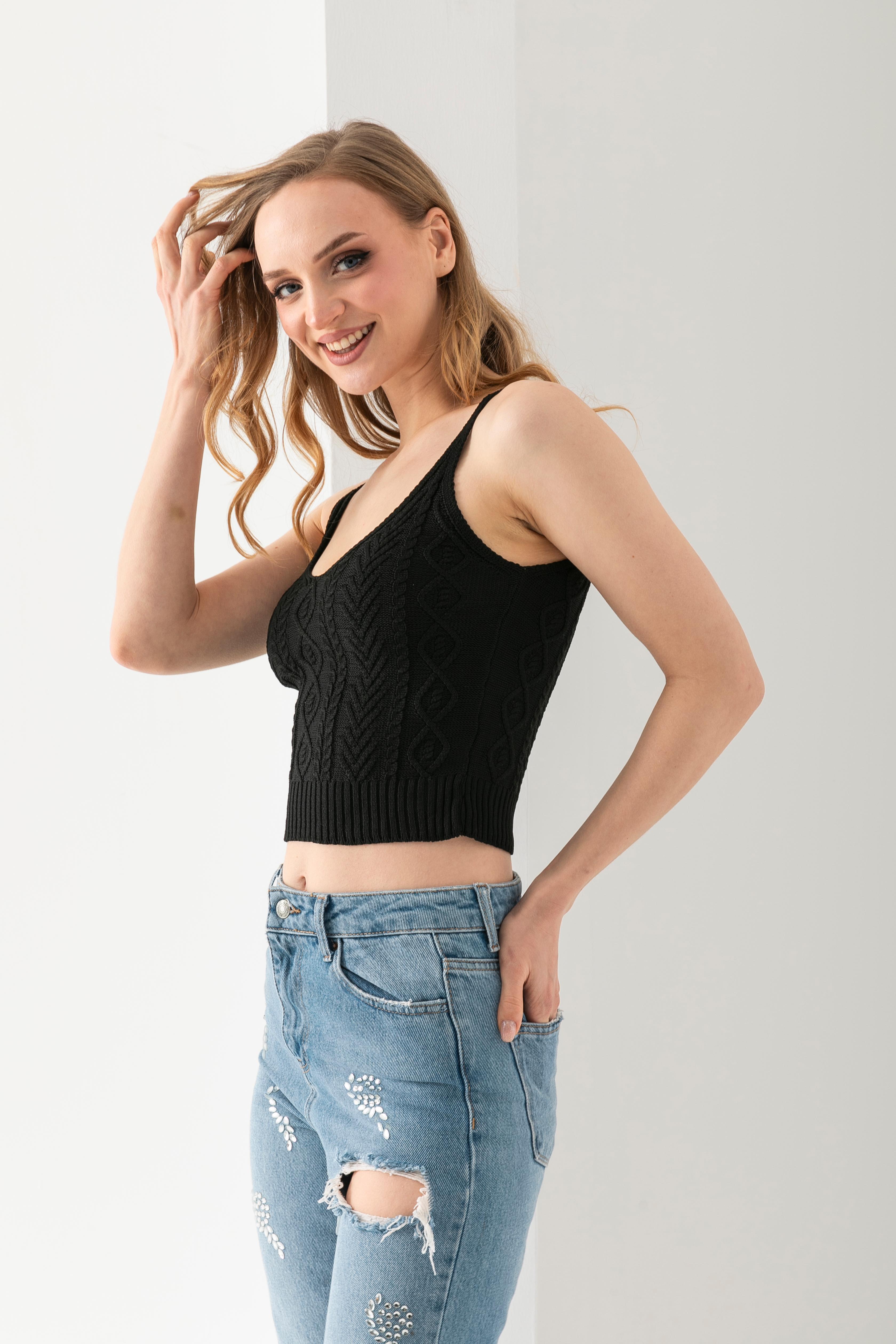 T-Crazy Örgü Desen Askılı Şık Crop, Nefes Alabilir Dokuma Crop, Kısa Dokuma Bluz, Triko Crop Top.
