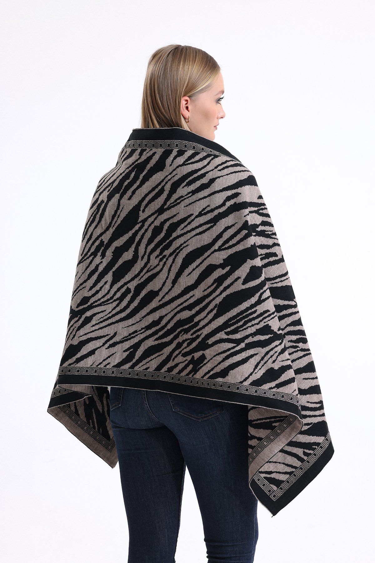 T-Crazy Knitwear Zebra Desen Kışlık Triko Şal, Çift Katlı ve Çift Taraflı Triko Örme Omuz Şalı