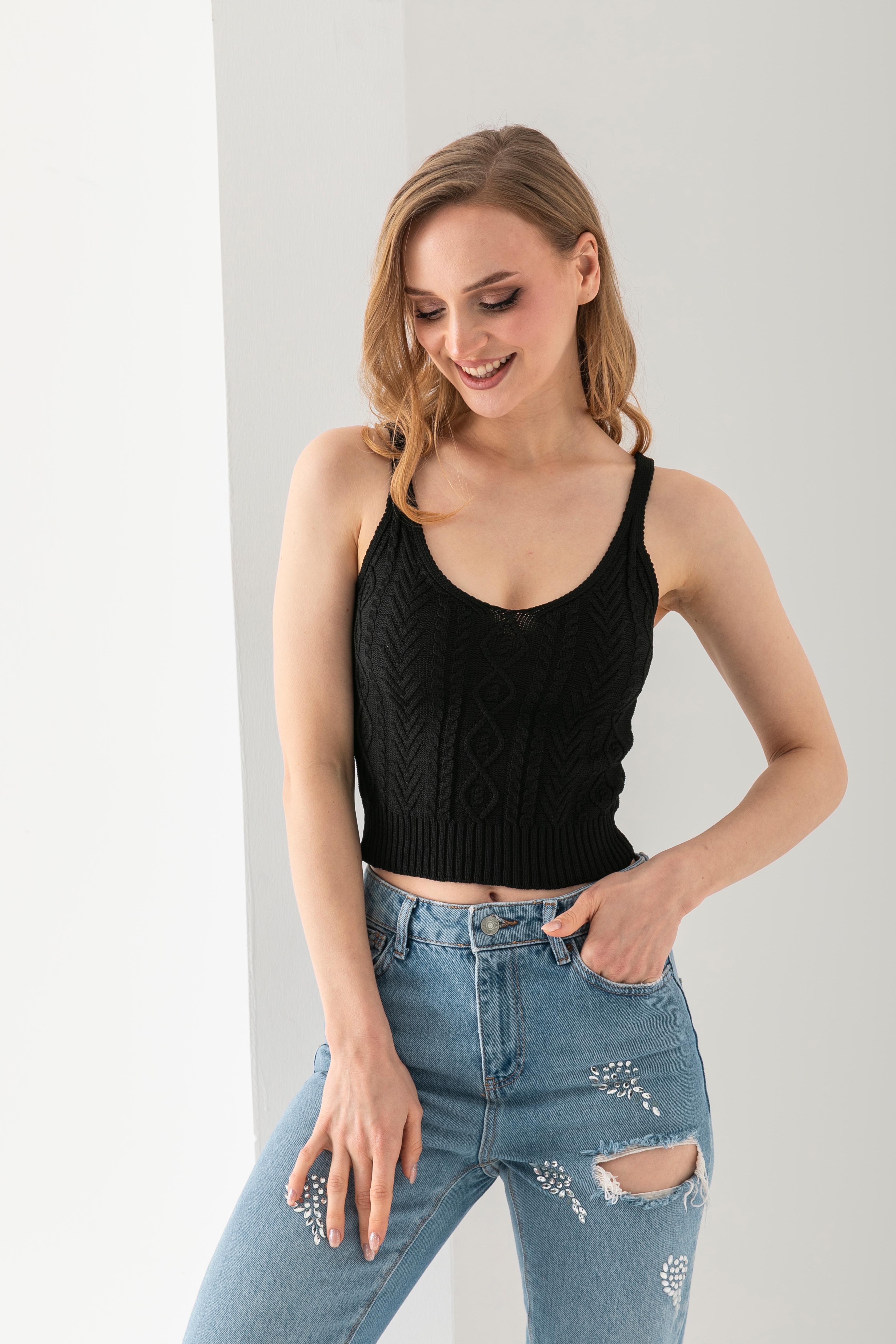 T-Crazy Örgü Desen Askılı Şık Crop, Nefes Alabilir Dokuma Crop, Kısa Dokuma Bluz, Triko Crop Top.