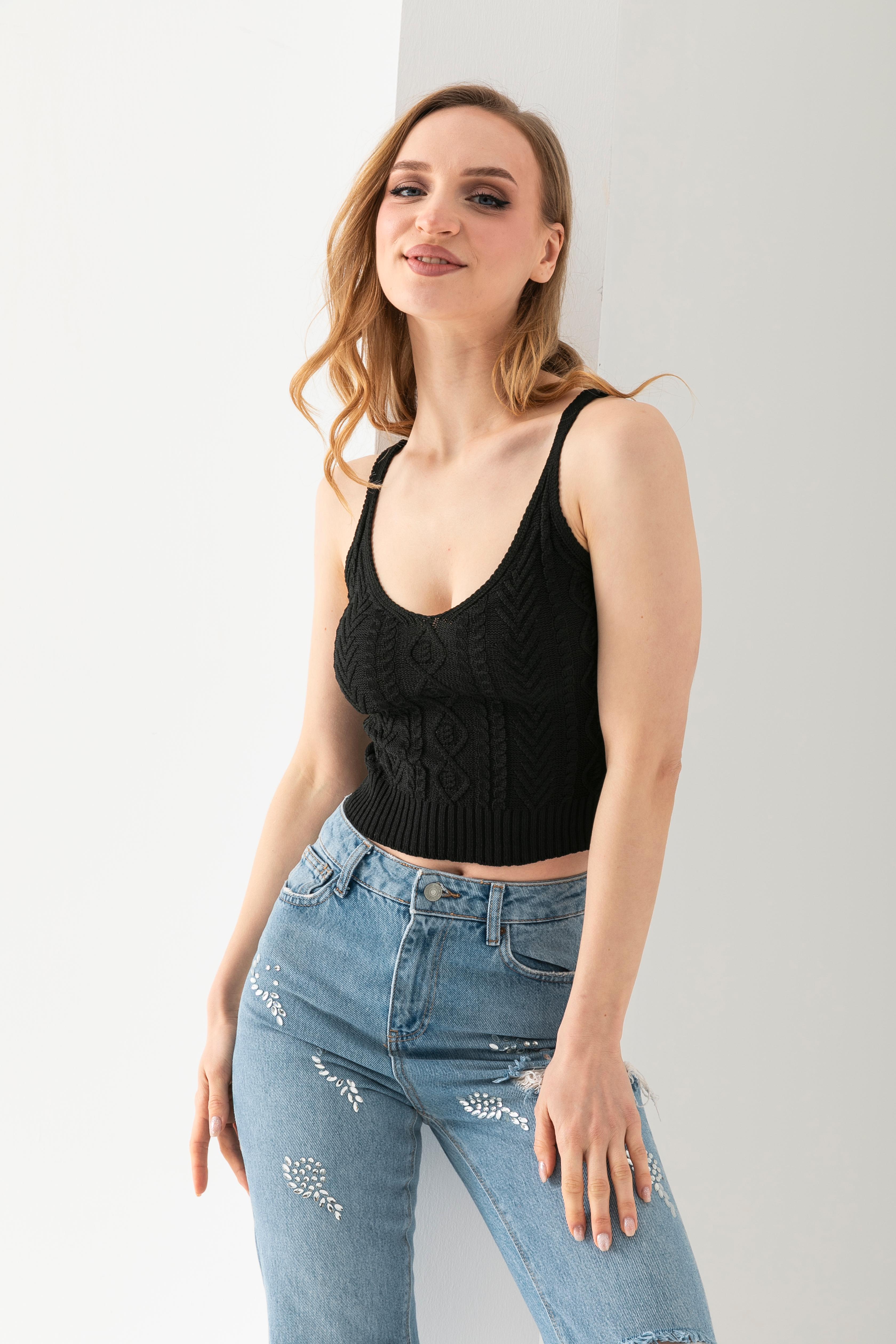 T-Crazy Örgü Desen Askılı Şık Crop, Nefes Alabilir Dokuma Crop, Kısa Dokuma Bluz, Triko Crop Top.