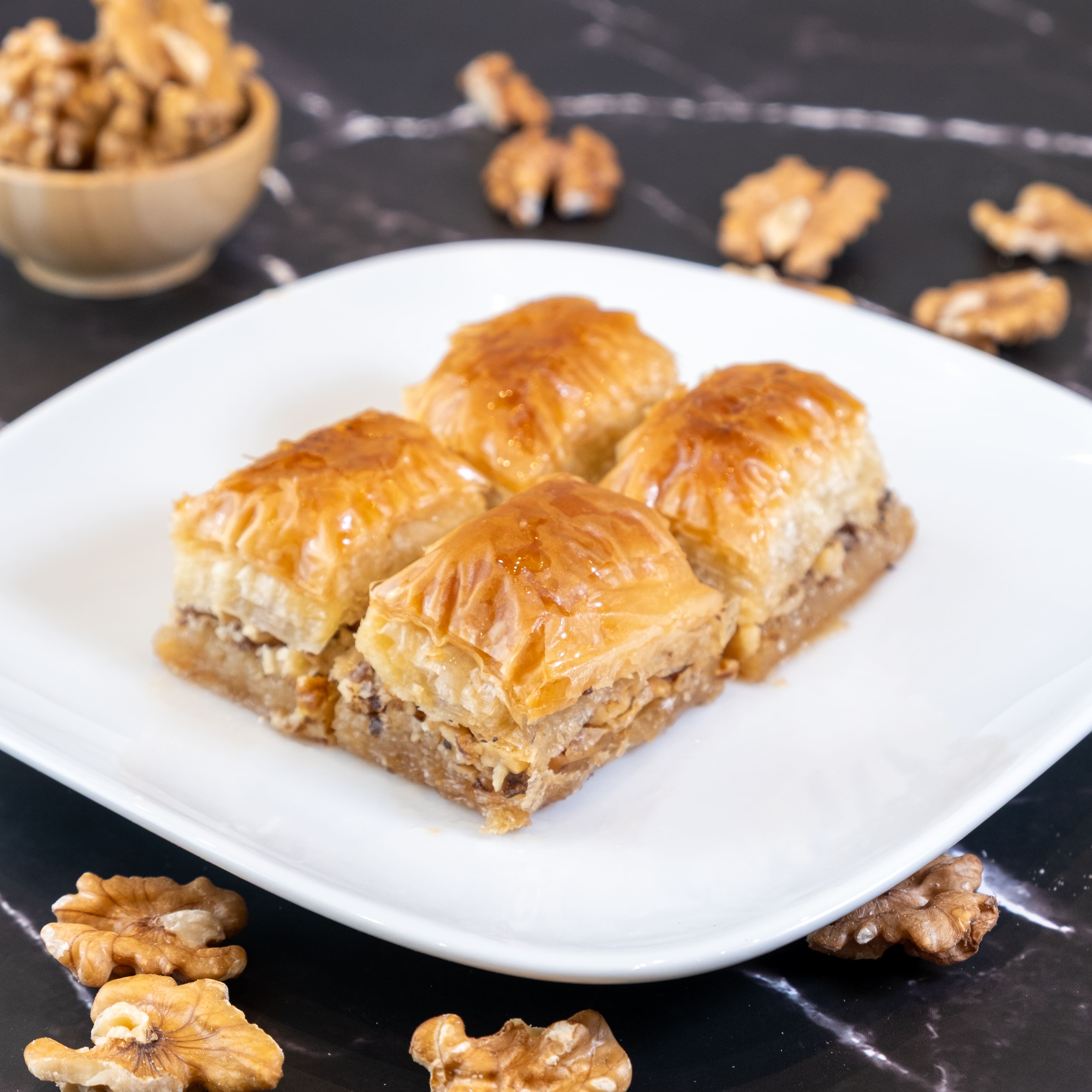 CEVİZLİ BAKLAVA