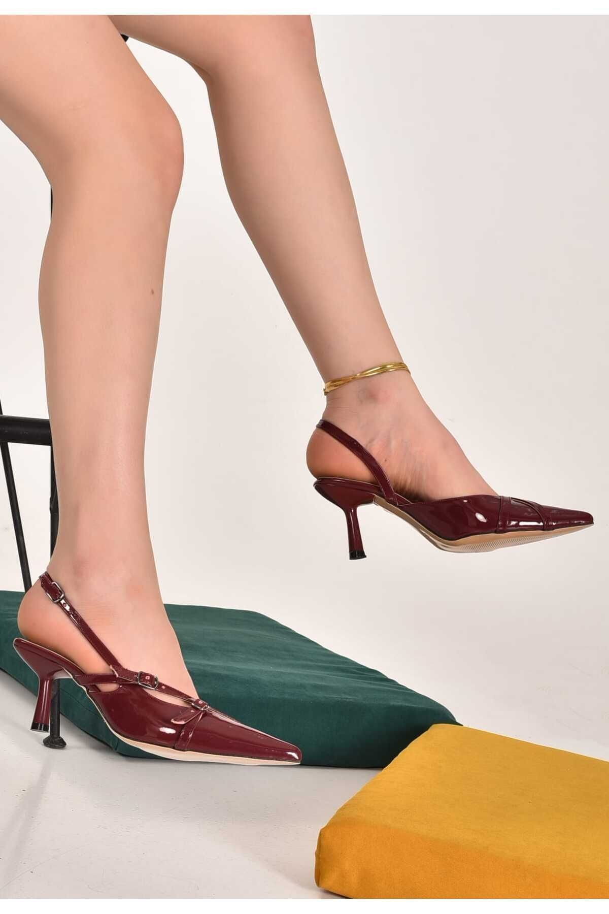 Mary Model Bantlı Kemerli Stiletto