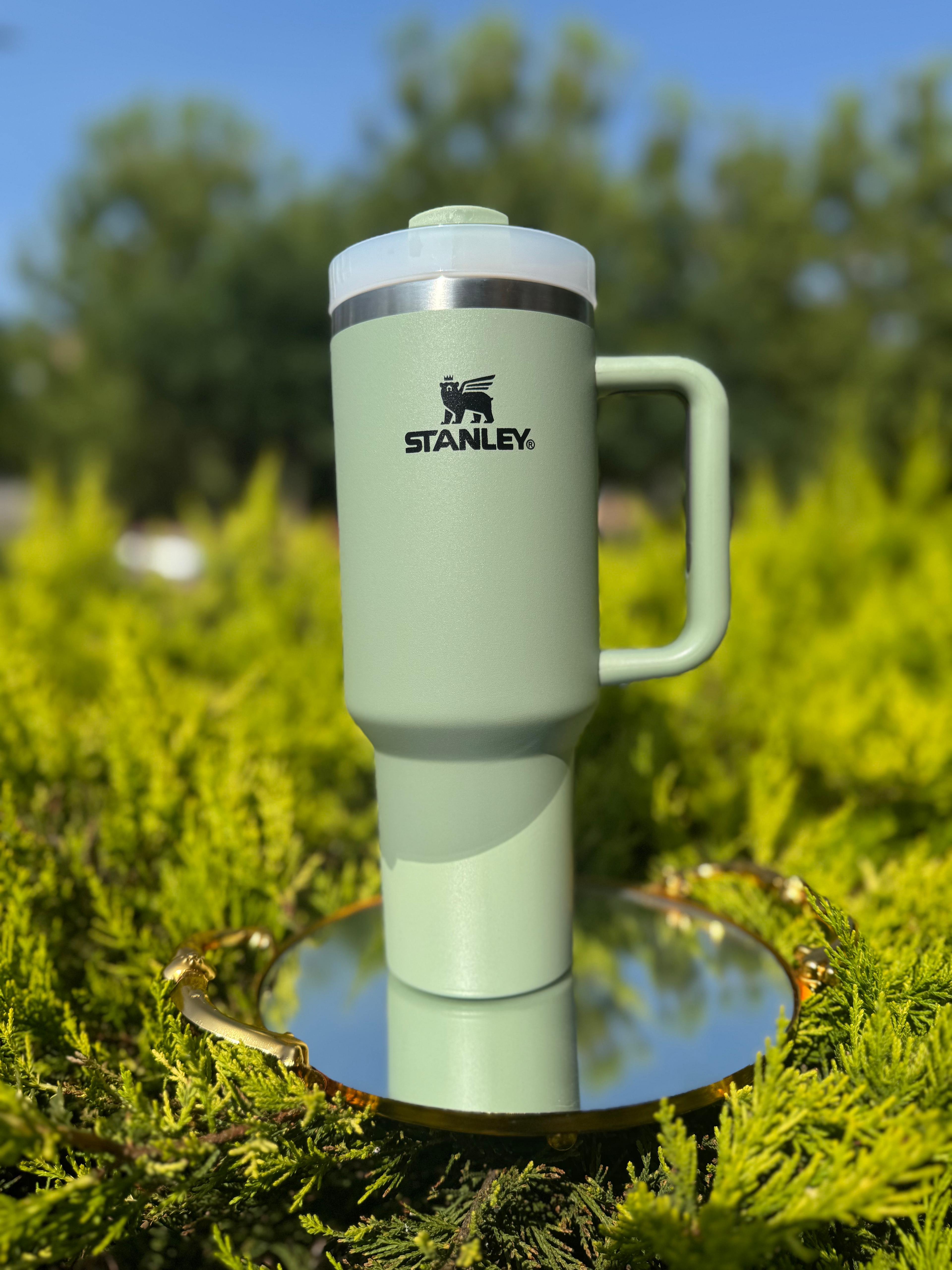 Stanley Renkli Termos  1.18 LT - Badem Yeşili