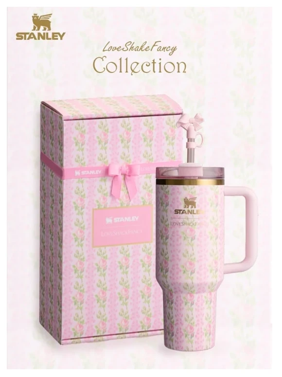 Stanley Quencher Özel Seri "LOVESHACKFANCY' Koleksiyonu Pipetli Termos 1.18L - Pembe