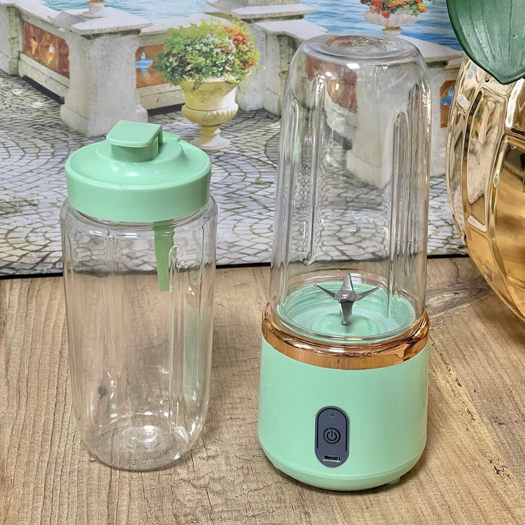 Taşınabilir Küçük Yedek Bardaklı Meyve Sıkacağı El Blender