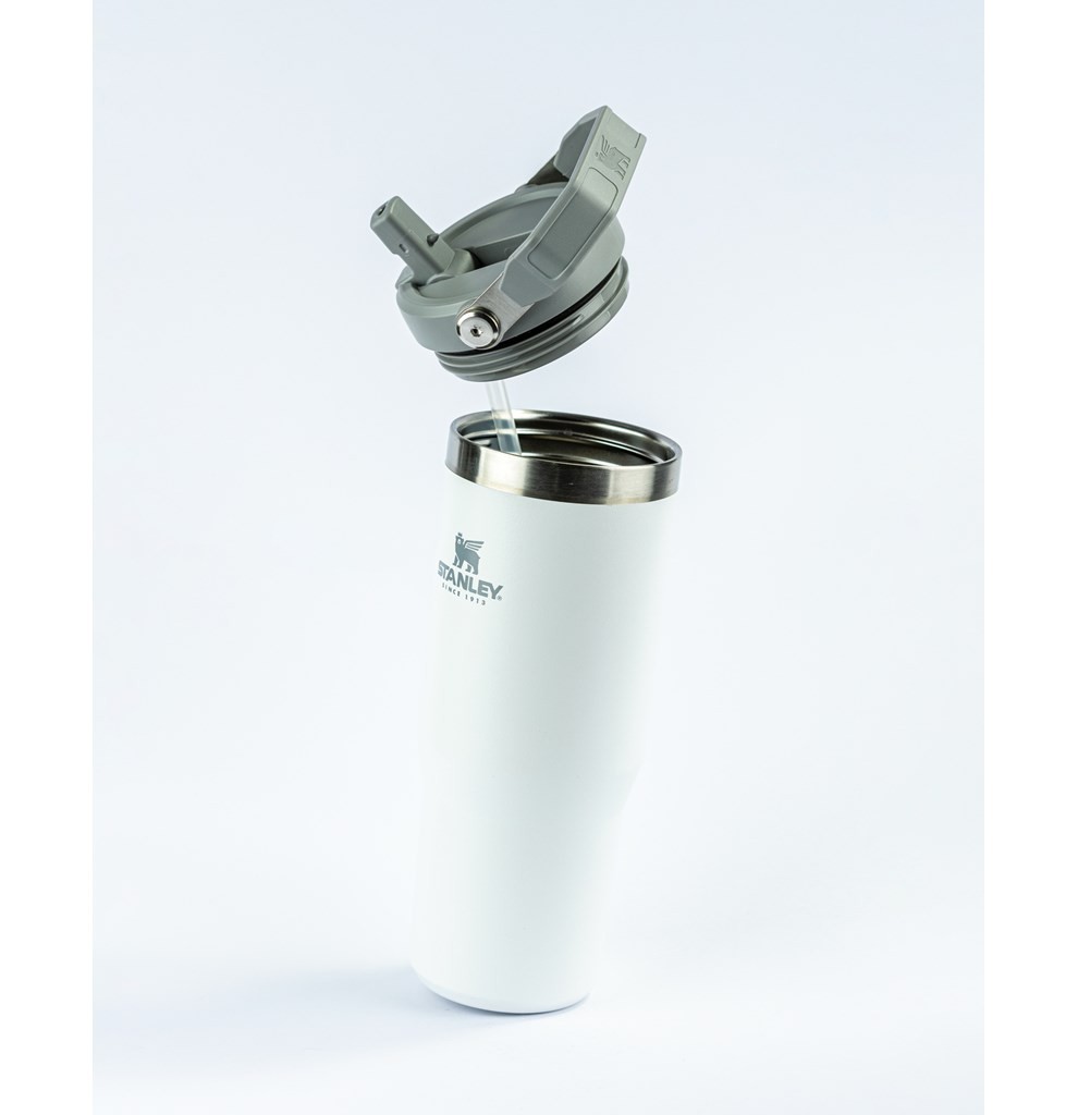 Stanley IceFlow™ Flip Straw Tumbler Pipetli Termos 0.87L - Beyaz