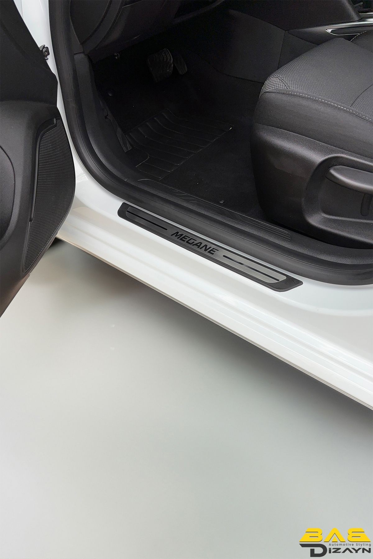 Renault Megane 3 Hb/Sd Krom Kapı Eşik Koruması 2010-2015 Arası 4 parça
