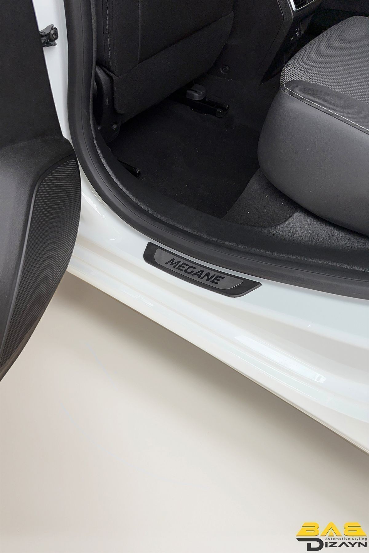 Renault Megane 4 Sd Krom Kapı Eşik Koruması 2016 Üzeri 4 Parça