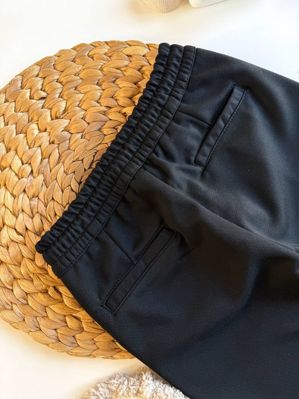 Siyah Beli Lastikli Pantolon 