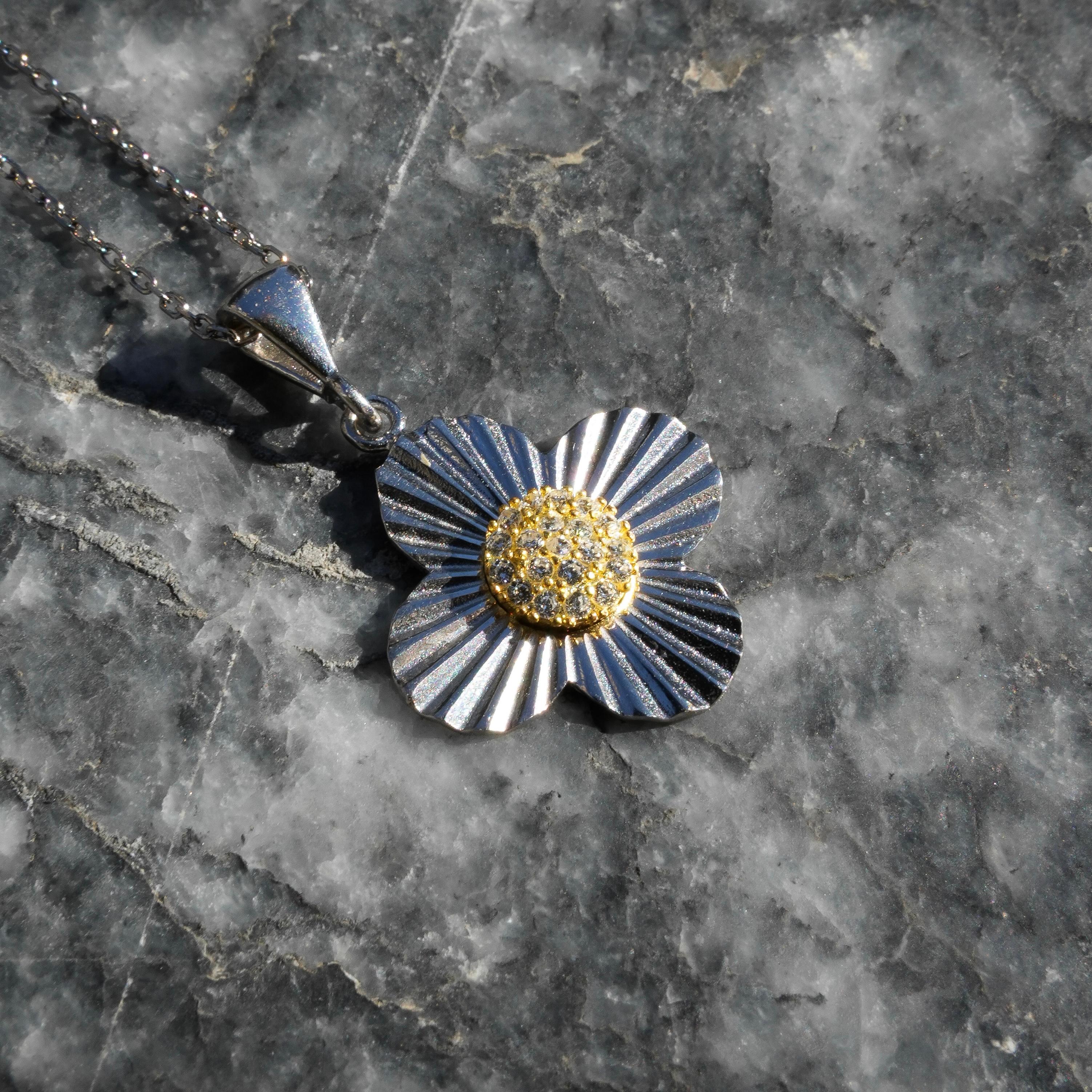 DAISY NECKLACE 925