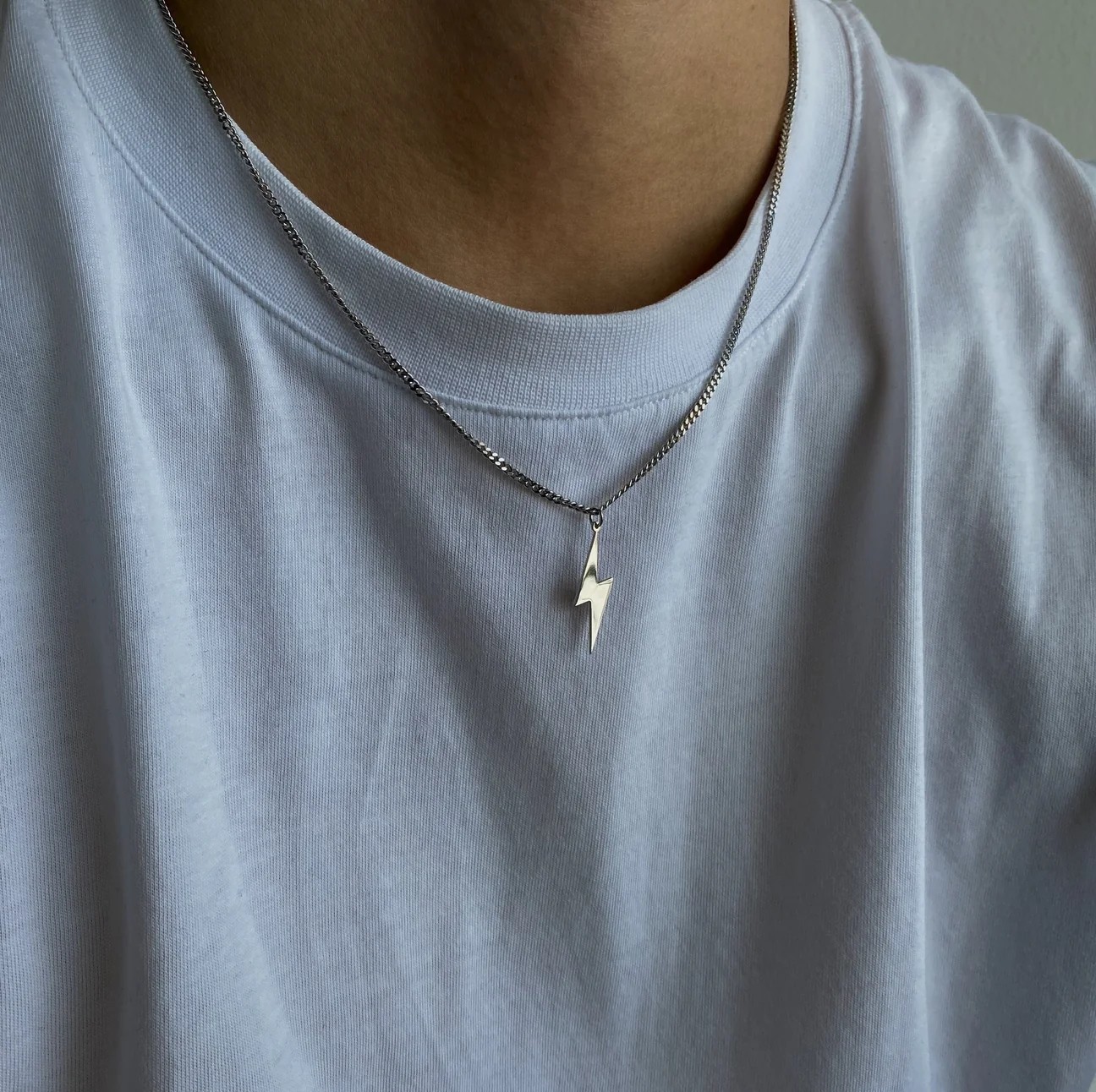 BOLT NECKLACE 925