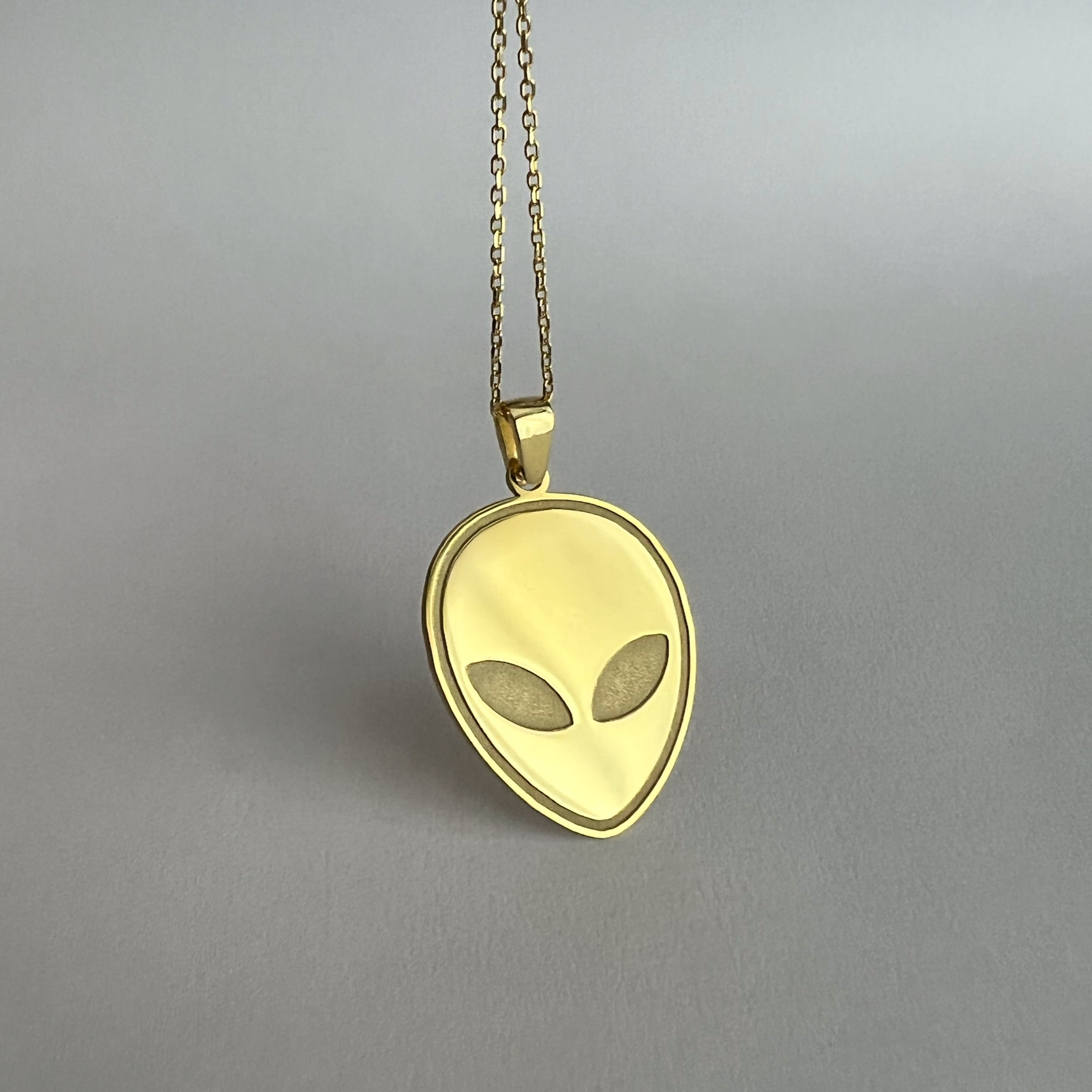 ALIEN NECKLACE 925