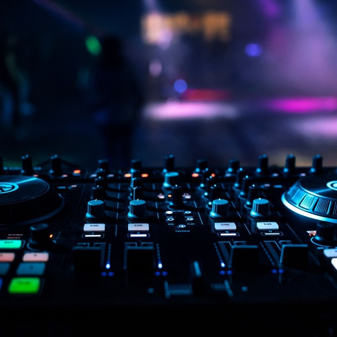 DJ Mikseri Nedir ve Nasıl Taşınır?