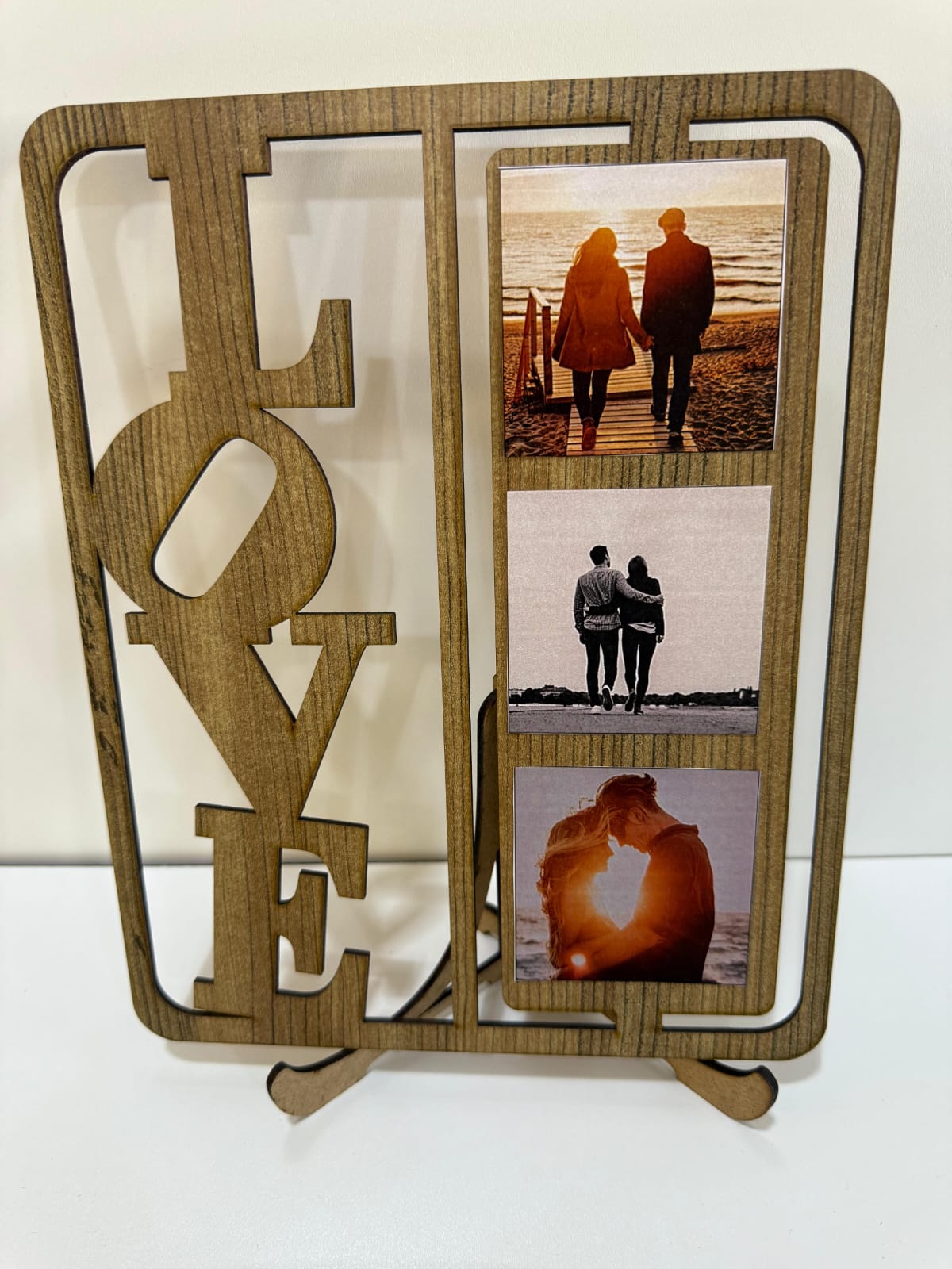 Sevgililere Özel Ahşap LOVE Fotoğraf Çerçevesi