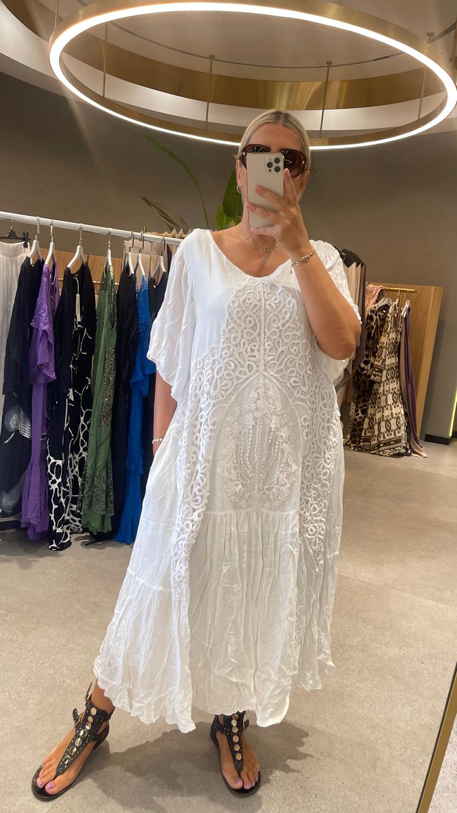 Büyük  Güpürlü Pamuk  Elbise