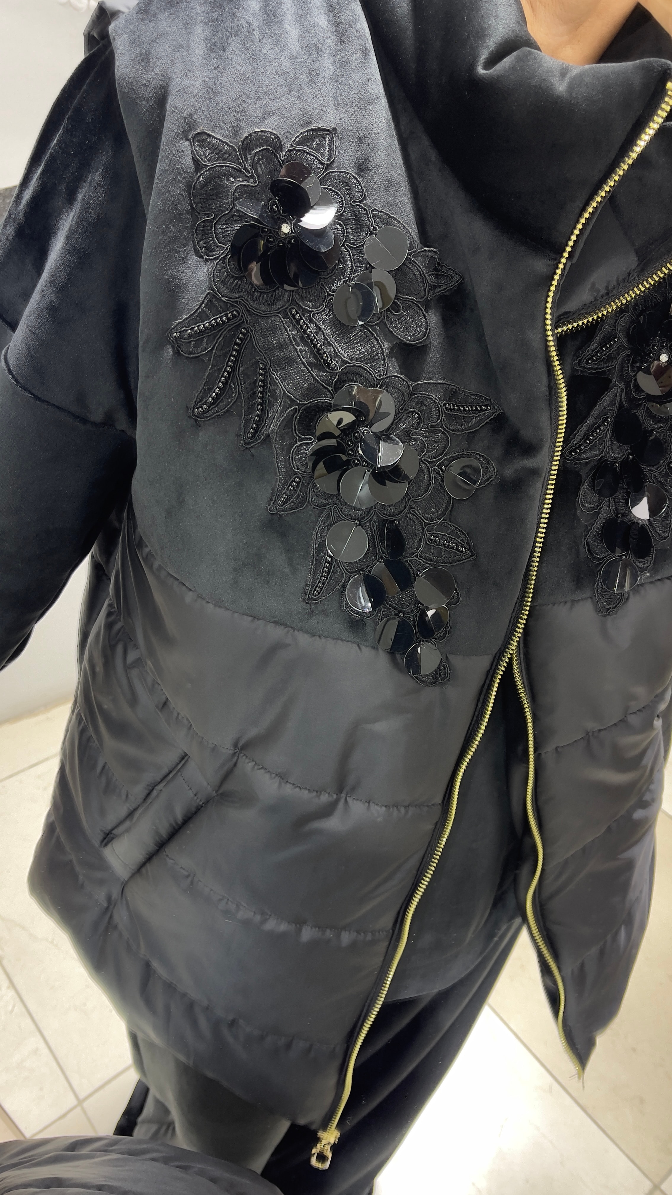 İşlemeli Yelekli Kadife  Takım