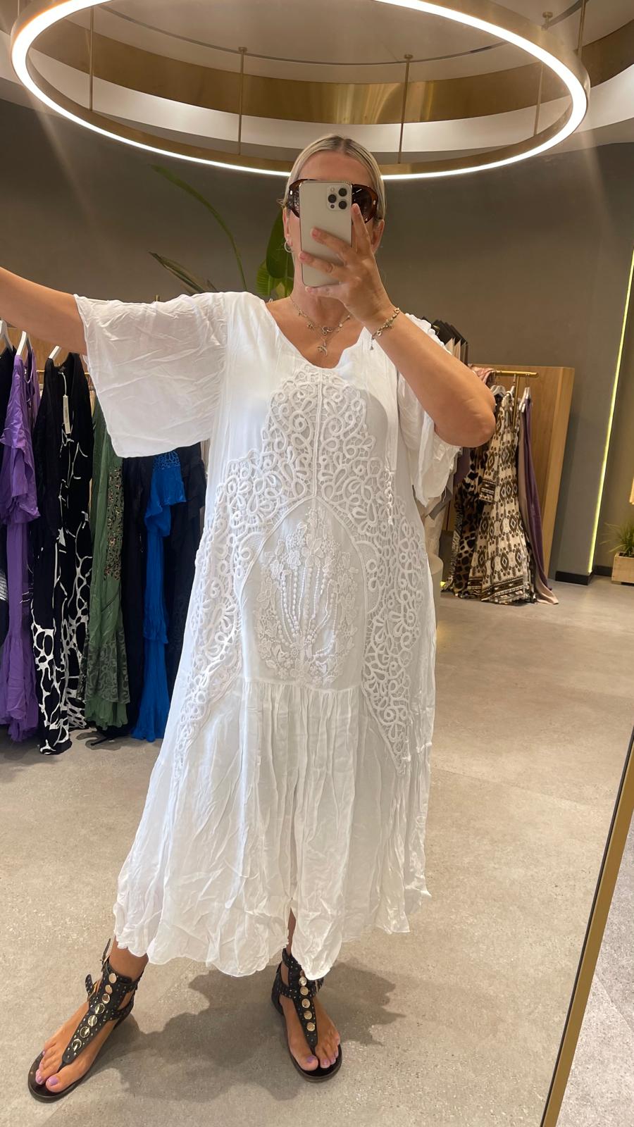 Büyük  Güpürlü Pamuk  Elbise